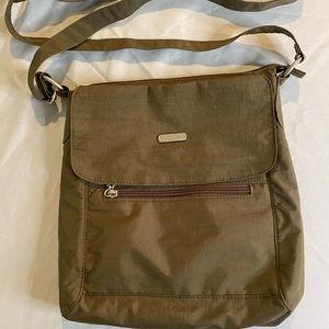 Baggallini Crossbody travel purse